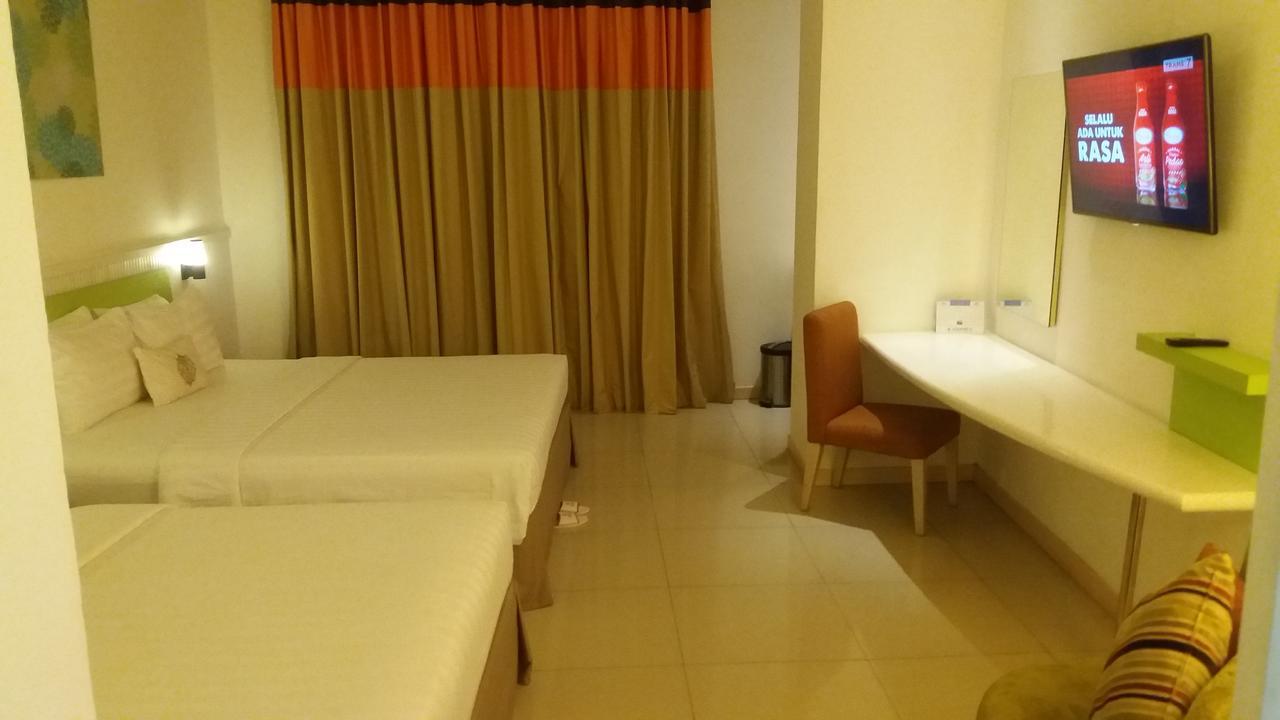 Wisma Chandra Bandar Lampung Bagian luar foto