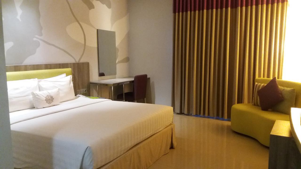 Wisma Chandra Bandar Lampung Bagian luar foto