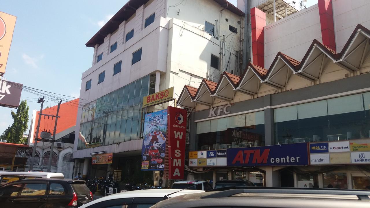 Wisma Chandra Bandar Lampung Bagian luar foto